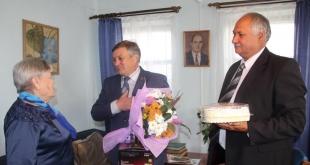 Депутаты поздравили лучших мам Забайкалья с Днем матери. Ноябрь 2015 года.