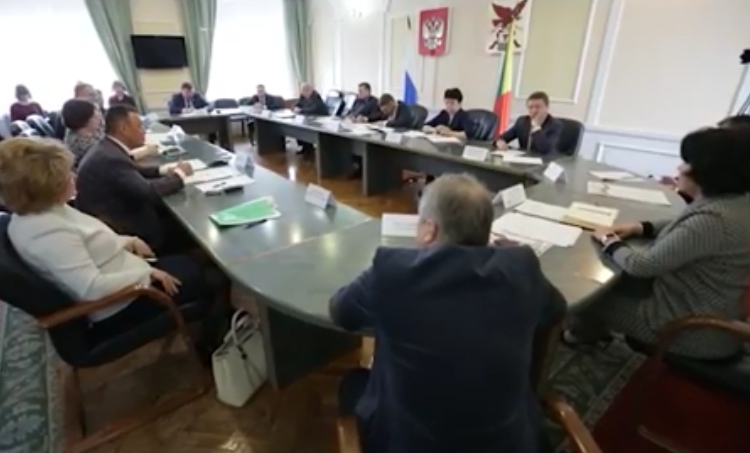 Депутаты краевого парламента обсудили  вопрос о сокращении медиков в Петровск-Забайкальской больнице - репортаж журналистов ТК 