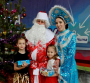 Алексей Бутыльский в костюме Деда Мороза поздравил юных спортсменов